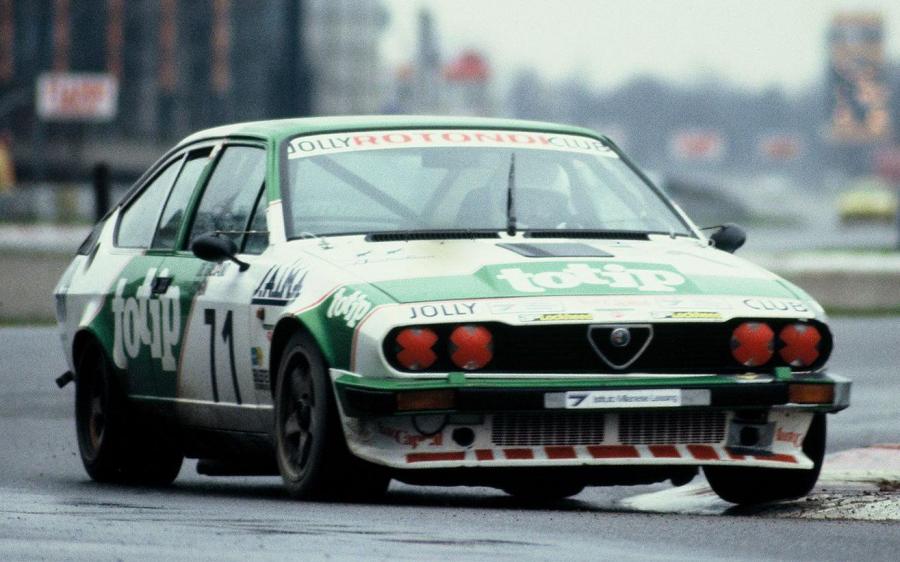 Alfa Romeo GTV 6 2.5 Group A (116) '1982 - 86